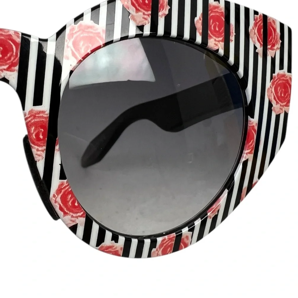 Swatch Womens Sunglasses Eyes Snap On Red White Floral Striped Made In Slovenia